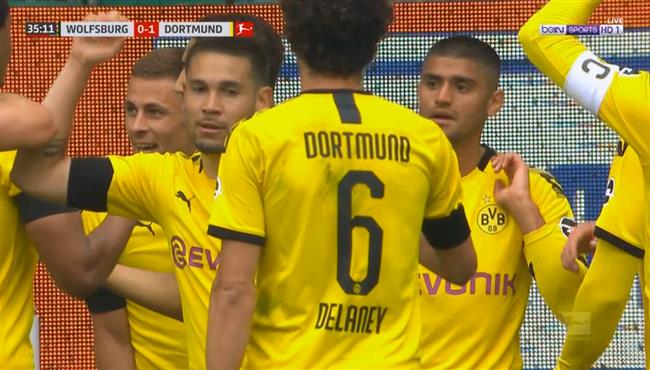 اهداف مباراة بوروسيا دورتموند وفولفسبورج 2 0 الدوري الالماني