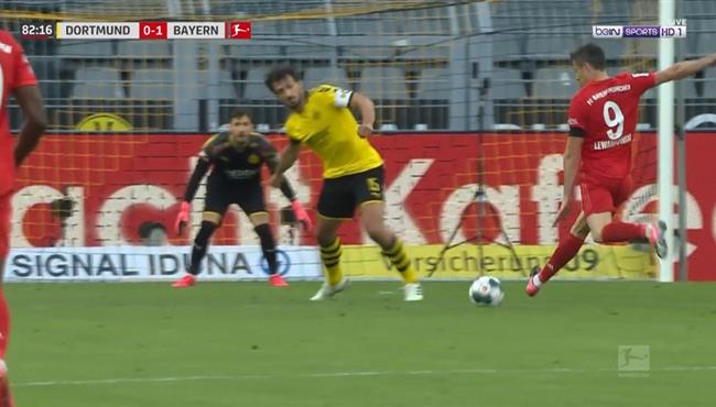 القائم يحرم ليفاندوفيسكي من هدف محقق امام بوروسيا دورتموند