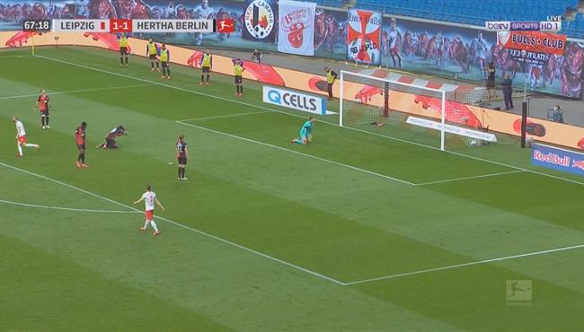 هدف لايبزج الثاني في مرمي هيرتا برلين بتعليق حفيظ دراجي