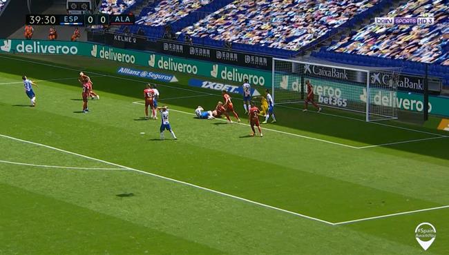 تصدي رائع علي مرتين من حارس مرمي ديبورتيفو الافيس امام اسبانيول