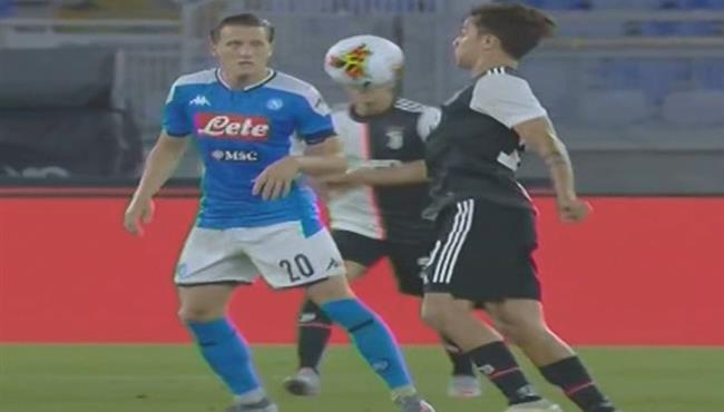 مهارة رائعه من ديبالا في مباراة يوفنتوس ونابولي كأس ايطاليا