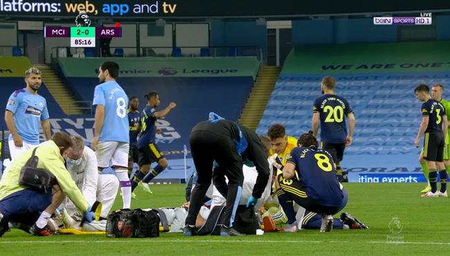 اصابة قوية لجارسيا وخروجه في مباراة مانشستر سيتي وارسنال بالدوري الانجليزي
