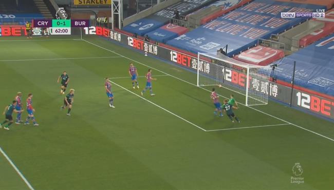 هدف فوز بيرنلي علي كريستال بالاس 1 0 الدوري الانجليزي