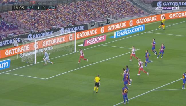 هدف تعادل اتلتيكو مدريد مع برشلونة 1 1 بعد اعادة تسديد ركلة الجزاء