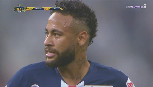 نيمار كاد ان يسجل هدف رائع امام ليون في نهائي كأس الرابطة الفرنسيه