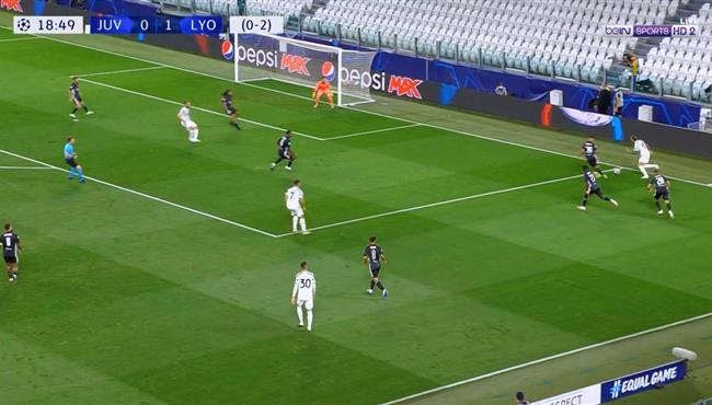 بيرنارديسكي يهدر فرصة هدف تعادل يوفنتوس بعد التلاعب بدفاعات وحارس مرمي ليون