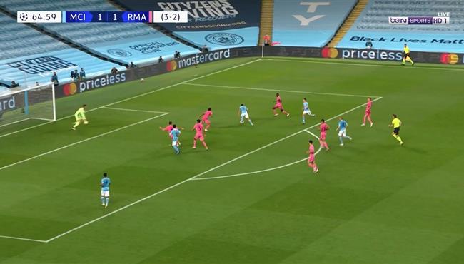 انقاذ رائع من كورتوا يحرم جابريل جيسوس من تسجيل هدف رائع لمانشستر سيتي