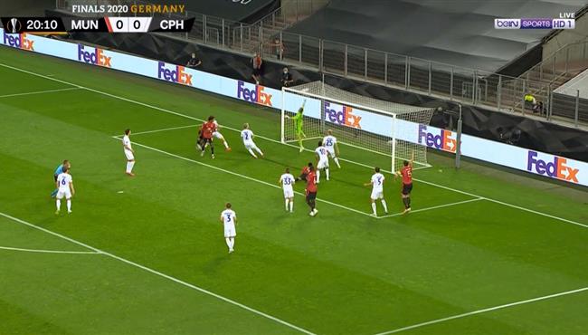 العارضه تحرم مانشستر يونايتد من تسجيل هدف اول امام كوبنهاجن