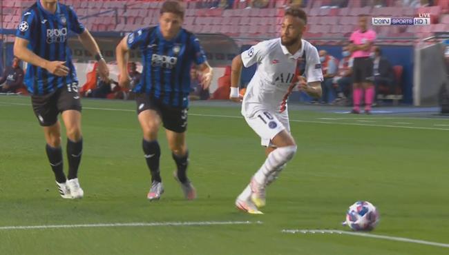 لقطة مهارية رائعة من نيمار في مباراة باريس سان جيرمان واتالانتا