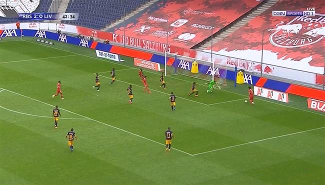 محمد صلاح وماني يهدران فرصة هدف محقق لليفربول امام سالزبورج