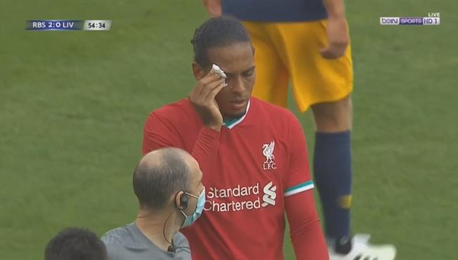 اصابة فان دايك وتبديله في مباراة ليفربول وسالزبورج