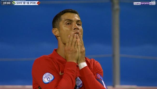 كريستيانو رونالدو يهدر فرصة هدف محقق للبرتغال امام السويد