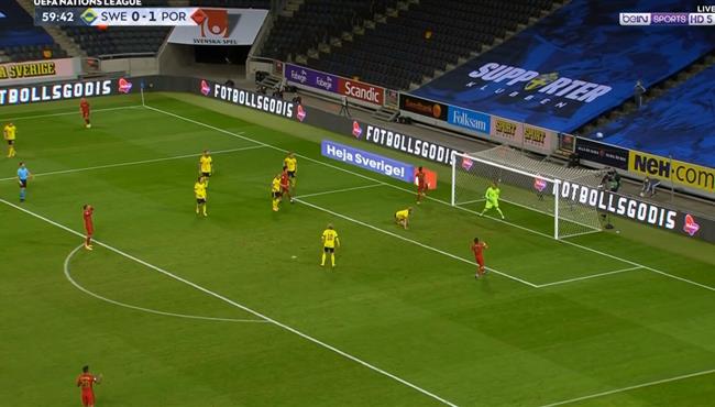 العارضة تحرم برونو فيرنانديز من تسجيل هدف رائع للبرتغال امام السويد
