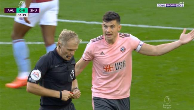 طرد جون اجان مدافع شيفيلد امام استون فيلا بالدوري الانجليزي