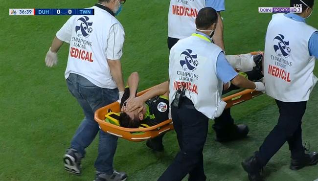 اصابة قوية لحمدان الرويلي لاعب التعاون امام الدحيل بدوري ابطال اسيا