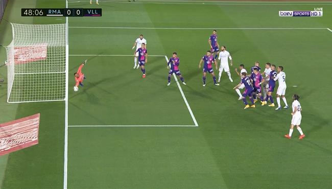 تصدي حارس بلد الوليد الخرافي يحرم يوفيتش من تسجيل هدف لريال مدريد