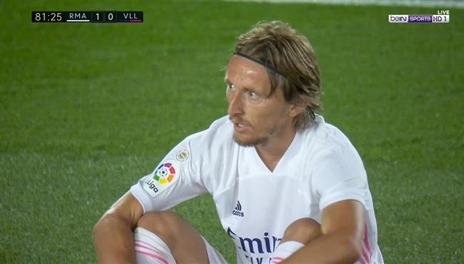 القائم يحرم لوكا مودريتش من تسجيل هدف لريال مدريد امام بلد الوليد