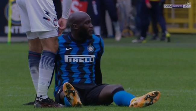 خروج لوكاكو مصابا في انتر ميلان وكروتوني بالدوري الايطالي