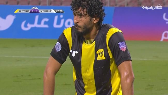 احمد حجازي كاد ان يسجل هدف تعادل الاتحاد مع الشباب برأسيه رائعه