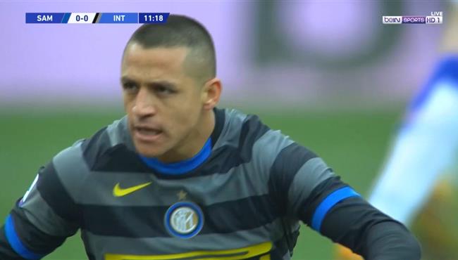 سانشيز يهدر ركلة جزاء امام سامبدوريا بالدوري الايطالي