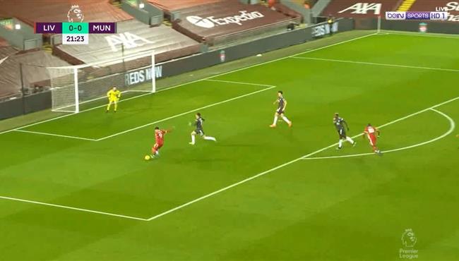 محمد صلاح وفيرمينو يهدران فرصة هدف امام مانشستر يونايتد