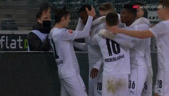 اهداف مباراة بوروسيا دورتموند وبوروسيا مونشنجلادباخ 2 4 الدوري الالماني