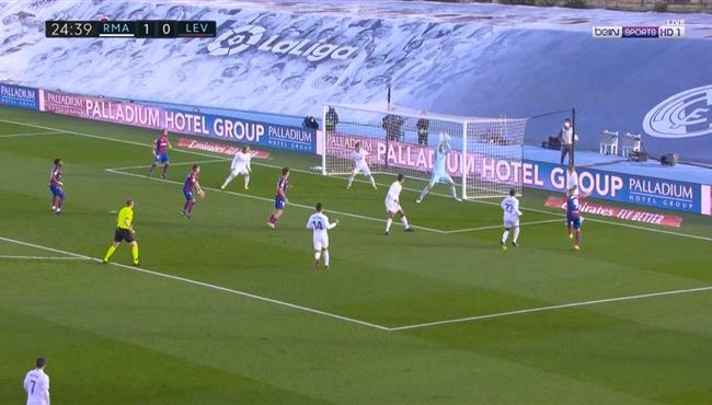 تصدي كورتوا المذهل علي مرتين ينقذ ريال مدريد من هدف محقق لليفانتي