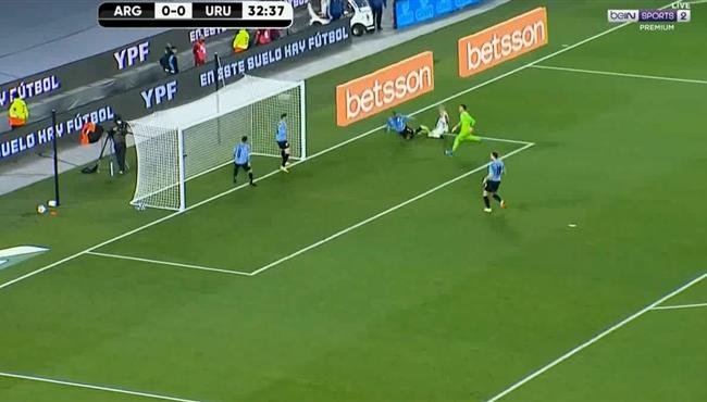 بطريقه لا تصدق العارضه تحرم الارجنتين من تسجيل الهدف الاول