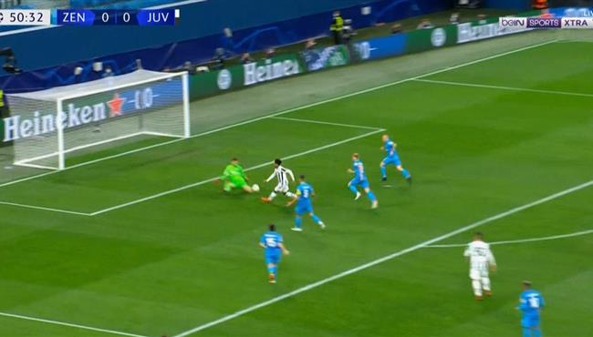 ويستون ماكيني يهدر فرصة هدف امام زينيت