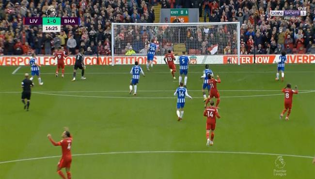 فيرمينو يهدر انفراد امام برايتون بعد تمريرة من محمد صلاح