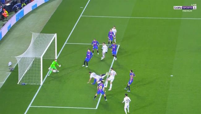 تصدي تير شتيجن الرائع في مباراة برشلونة وبنفيكا