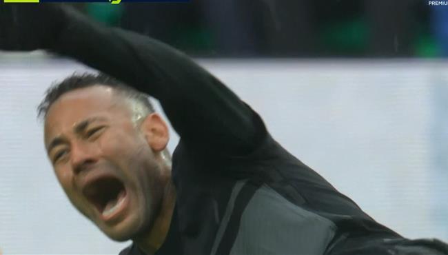 اصابه قويه لنيمار وخروجه في مباراة باريس سان جيرمان وسانت ايتيان