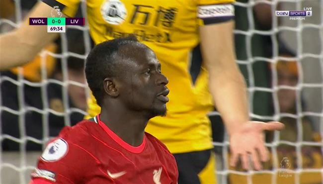 بعد تمريرة رائعه من محمد صلاح ماني يهدر هدف محقق امام ولفرهامبتون