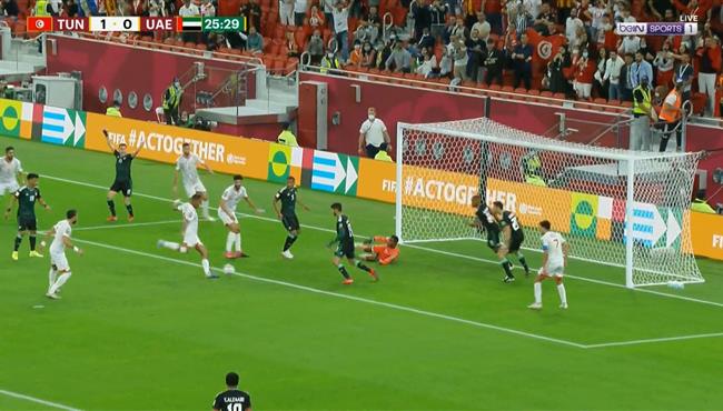 حارس الامارات يتألق ويحرم سيف الدين الجزيري من تسجيل هدف محقق لتونس