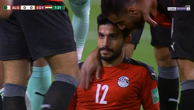 اصابة ايمن اشرف في مباراة مصر والجزائر بكاس العرب