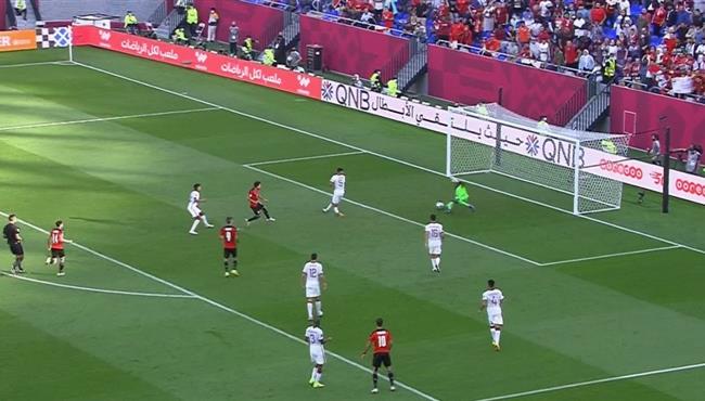 حارس قطر يتألق ويمنع هدف محقق لمصر علي مرتين