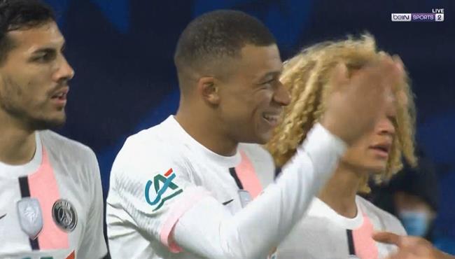 هدف مبابي الاول في مرمي فينيي اولنوي بكاس فرنسا