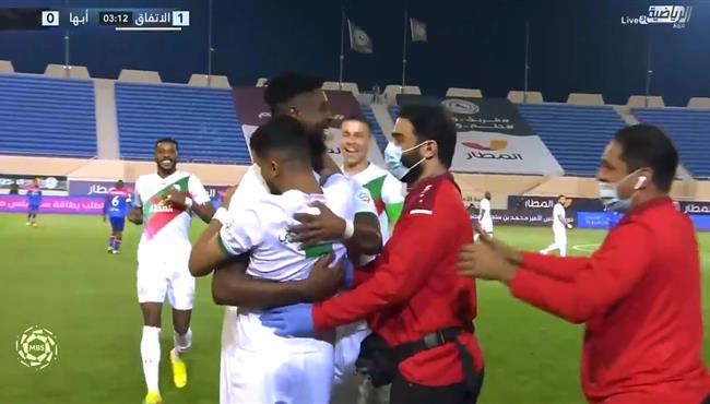 هدف محمد الكويكيبي العالمي فى مباراة الاتفاق وابها