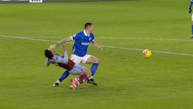 هل حرم الحكم تريزيجية من ركلة جزاء امام برايتون