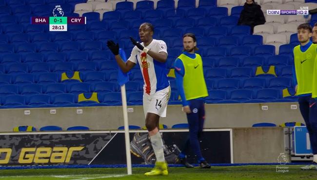 هدف رائع بالكعب في مباراة كريستال بالاس وبرايتون