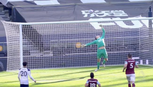 تصدي نيك بوب الرائع لصاروخية هاري كين في مباراة توتنهام وبيرنلي