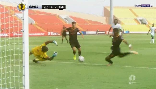 لقطة رائعة انقاذ اسطوري من حارس القطن الكاميرون امام نهضة بركان في الكونفدرالية