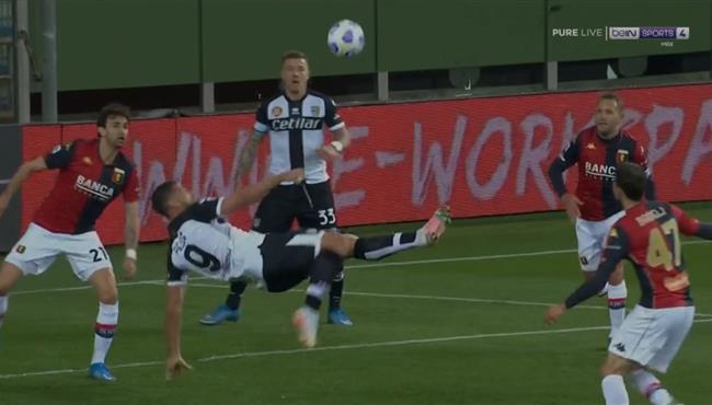 هدف مقصية رائع في مباراة بارما وجنوي بالدوري الايطالي