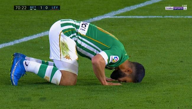 هدف نبيل فقير العالمي في مرمي ليفانتي بالدوري الاسباني