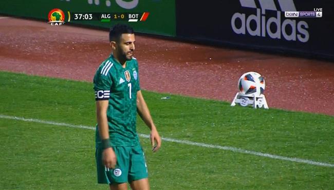 حارس بتسوانا يحرم رياض محرز من تسجيل هدف محقق