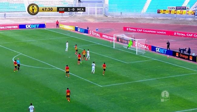 تصدي حارس الترجي يحرم مولودية الجزائر من تسجيل هدف التعادل