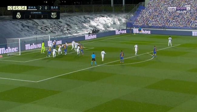 القائم يحرم ميسي من تسجل هدف عالمي من ركنية خادعة امام ريال مدريد