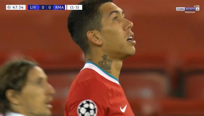 تصدي كورتوا يحرم فيرمينو من تسجيل هدف امام ريال مدريد