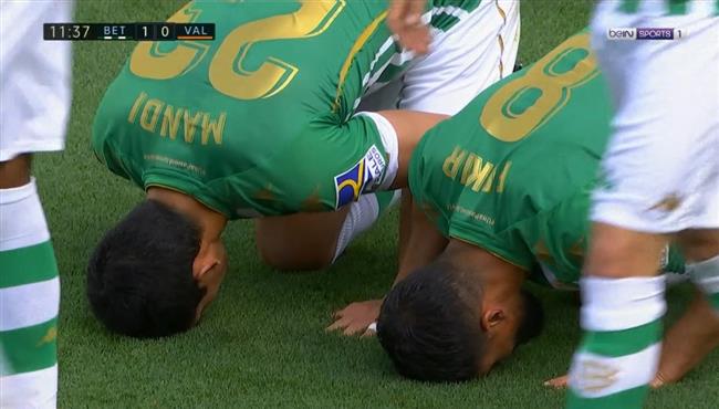 اهداف مباراة فالنسيا وريال بيتيس 2 2 الدوري الاسباني