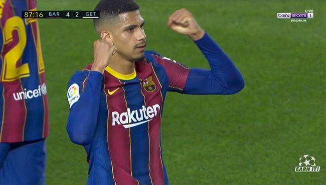هدف برشلونة الرابع في مرمي خيتافي رونالد أراخو